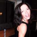 Join Terese for an Unforgettable Swinging Experience